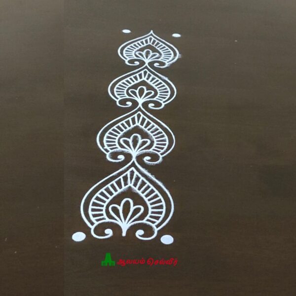 Wooden Lotus Bud Border Rangoli Stencils